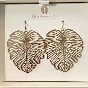 💛🔹️ House of Harlow🔹️ 1960 golden tone monstera leaf  earrings